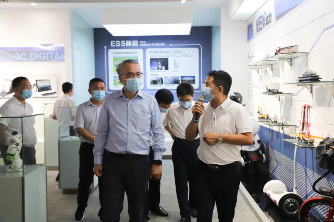 貴州省副省長蔡朝林一行調研西部產業基地