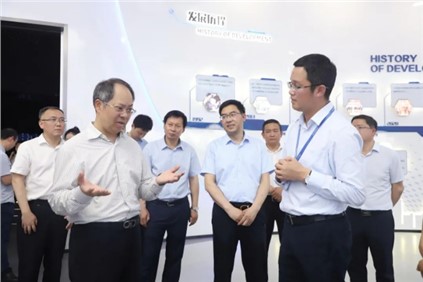 貴州省副省長陶長海調研中偉股份西部產業(yè)基地